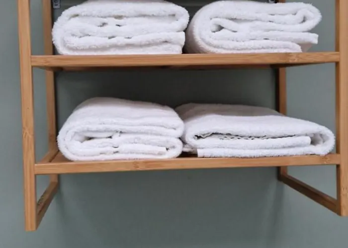 Oar Restaurant And *