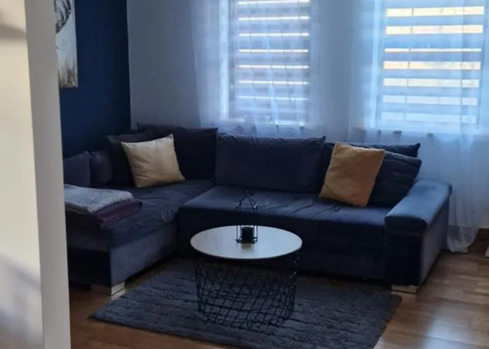 Oar Restaurant And * ドゥーリン